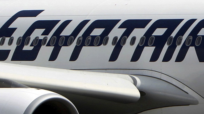 Le vol MS804 Paris-Le Caire d`EgyptAir disparaît en route avec plus de 60 passagers à bord